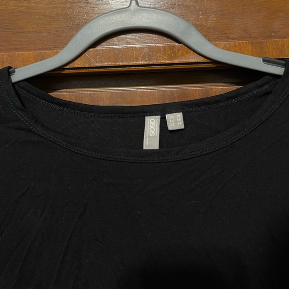 ASOS CURVE black long sleeve top lightweight skinny scoop neck curved hem - Picture 2 of 3